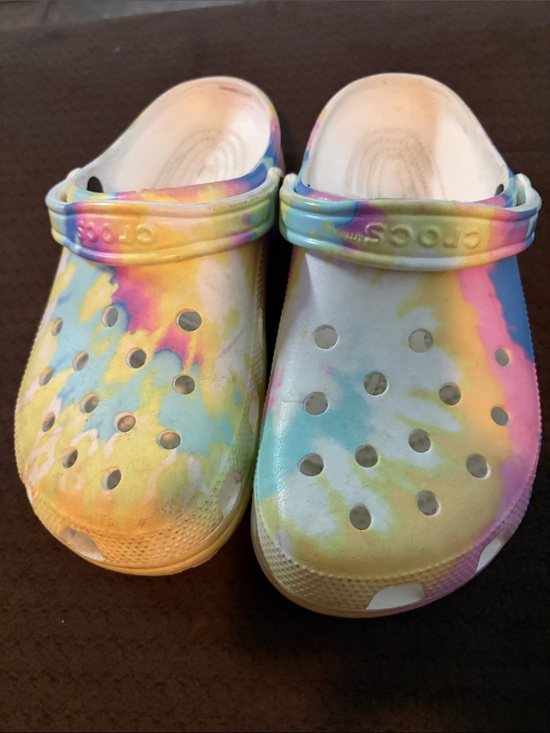 CROCS Shoes - CROCS Tie-Dye Clogs in Yellow Blue Pink Women size 9